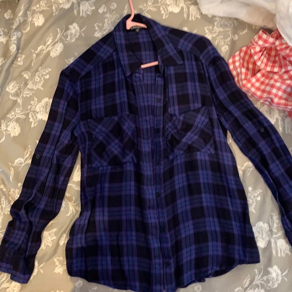 Express button down. SO soft - Picture 1 of 2